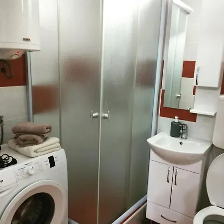 Apartament Stan Na Dan Valentina Loznica