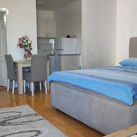 Stan Na Dan Valentina *