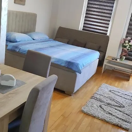 Stan Na Dan Valentina Apartament Loznica