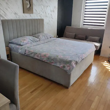 Stan Na Dan Valentina *